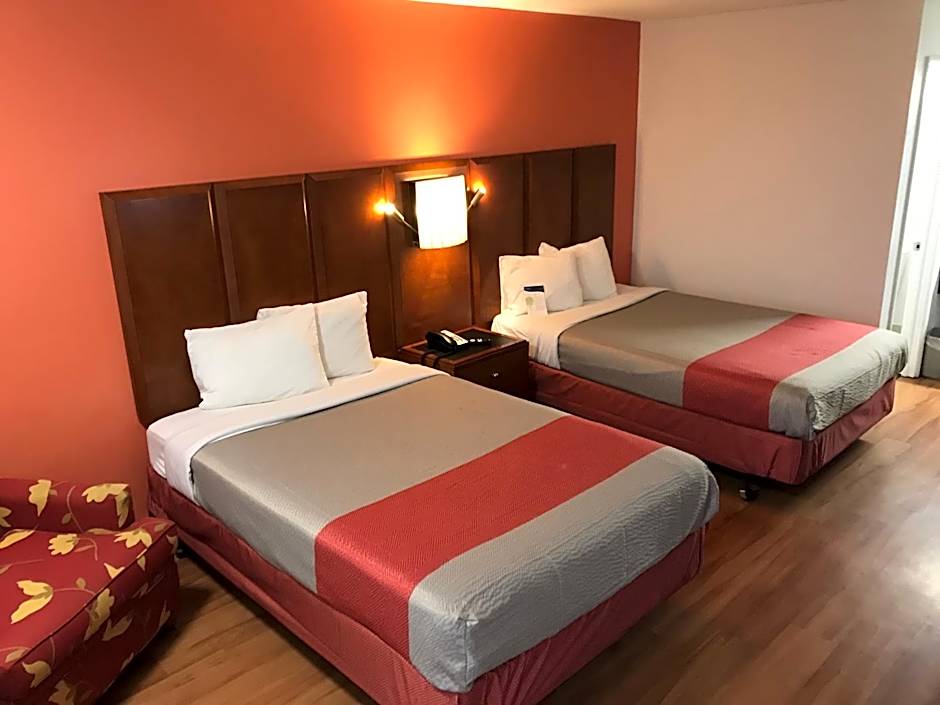 Motel 6-Van Buren, AR I- 40