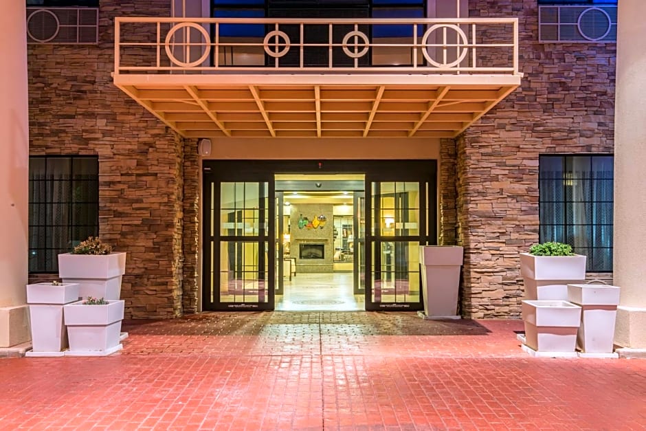 Holiday Inn Express & Suites Clovis By IHG