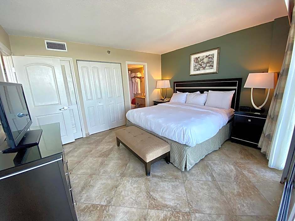 Radisson Suite Hotel Oceanfront