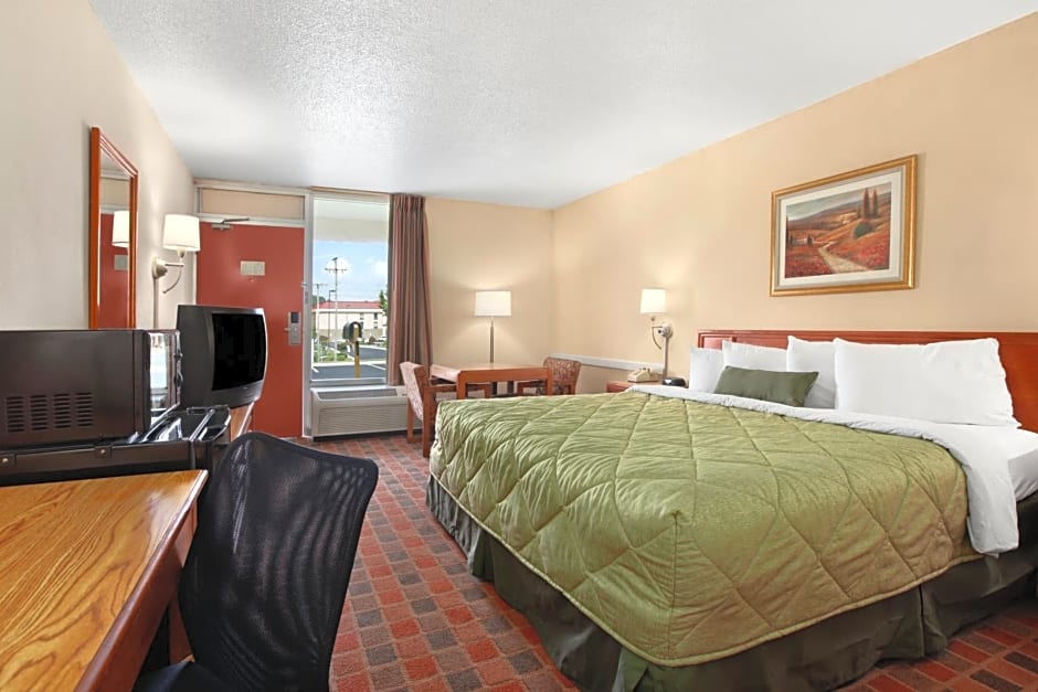 Ramada by Wyndham Wytheville
