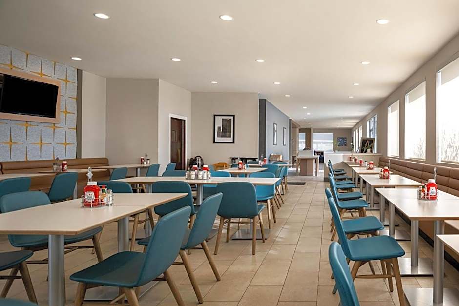 Holiday Inn Ontario By IHG