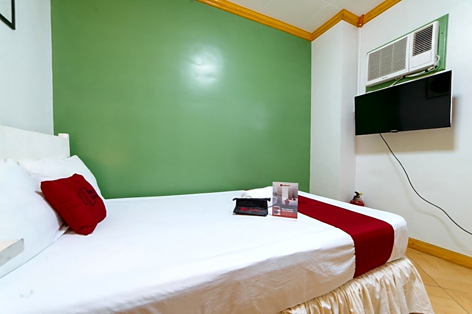 RedDoorz @ Arimbay Legazpi City