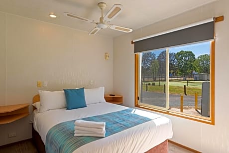 Superior 2 Bedroom Spa Cabin