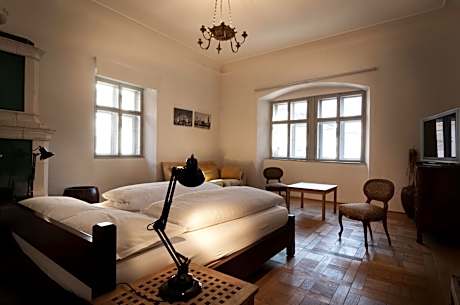 Five-Bedroom Apartment