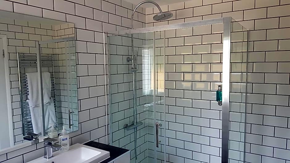 Oakside Lodge Guest House