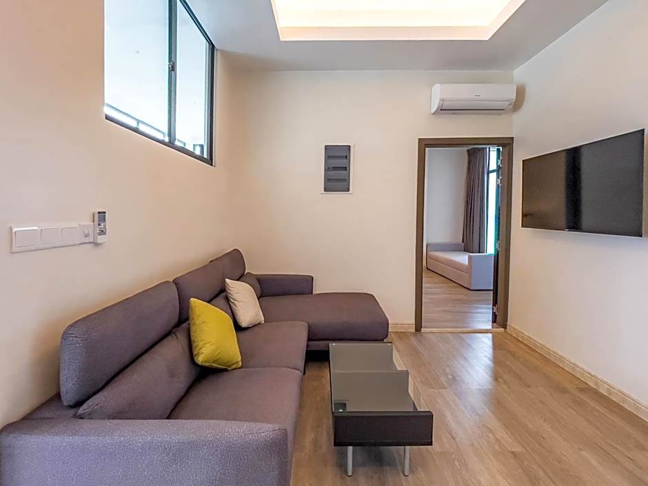 Sky Beach Maldives - Dhiffushi