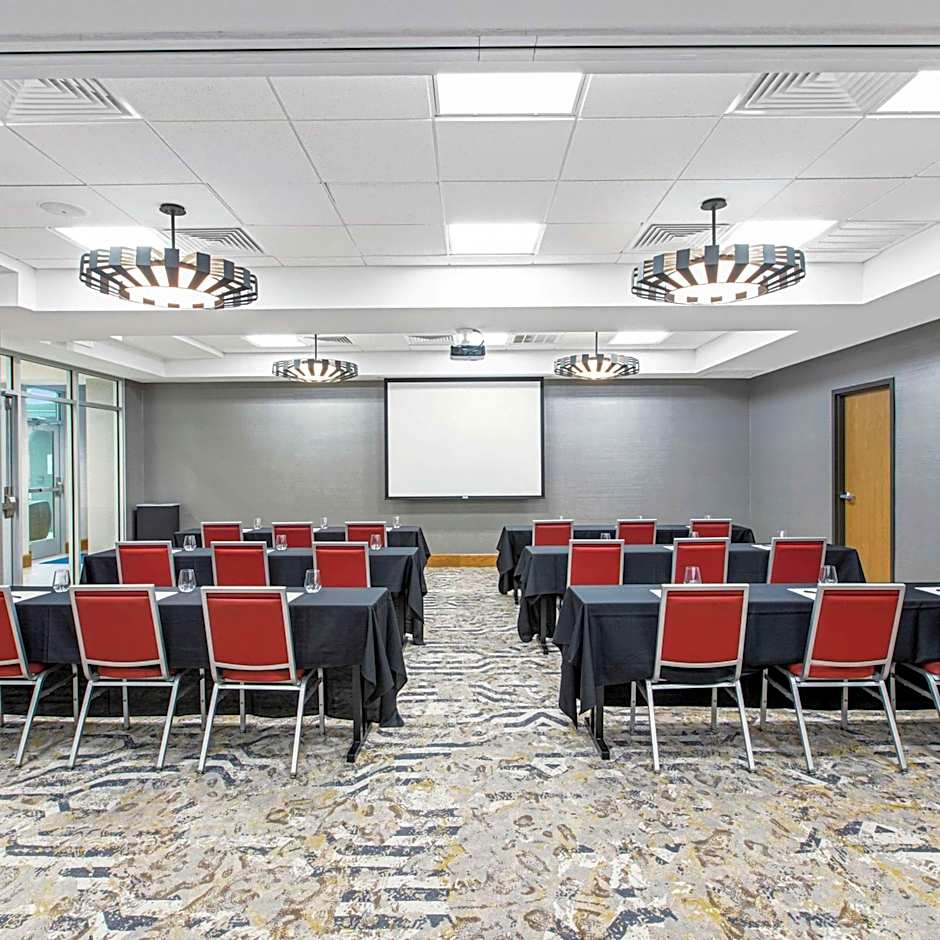 DoubleTree by Hilton San Antonio Northwest