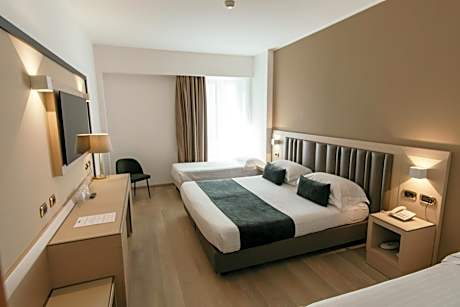 Standard Quadruple Room