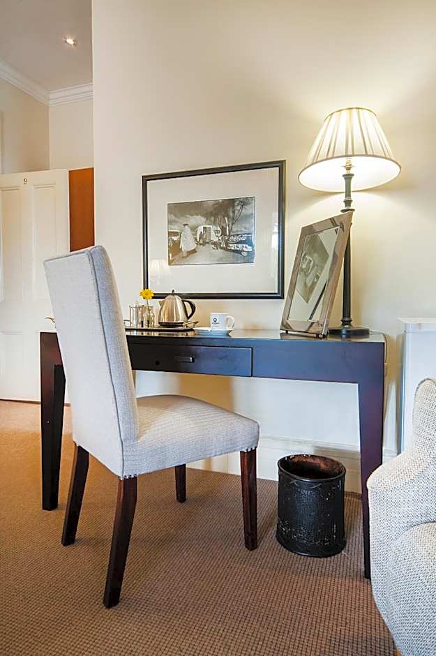 Quarters Hotel