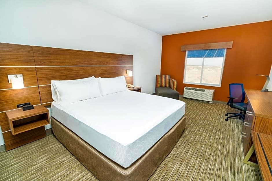 Holiday Inn Express & Suites Las Vegas SW Springvalley, an IHG Hotel