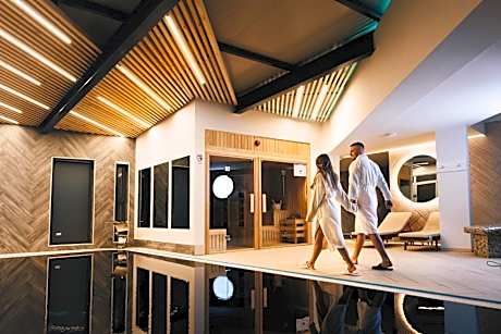 Hotel Tiski Cvet