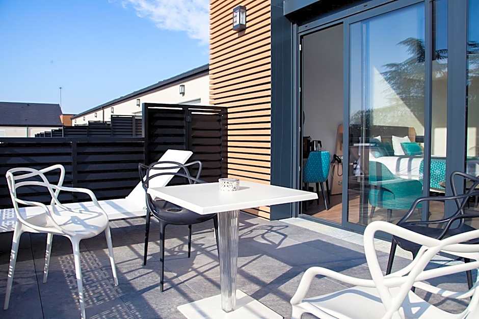 Logis Hotel Relais Saint Jacques - Châteauroux