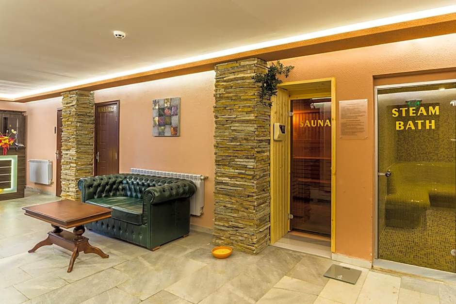 Elina Hotel