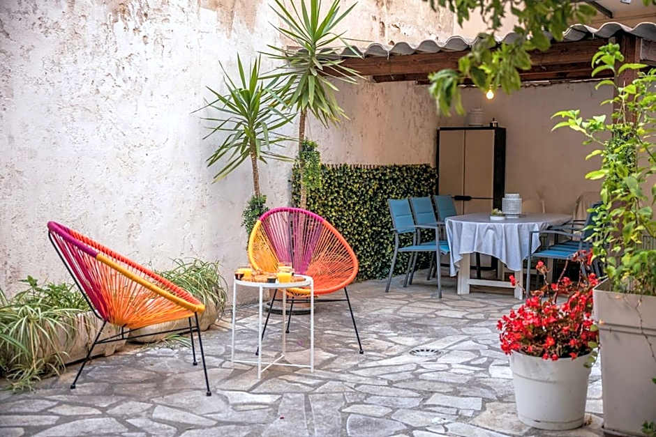 Charmant 4 pièces - Cour privative - Port de Nice