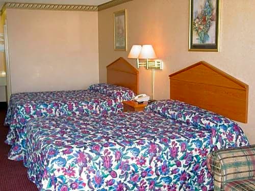 Garden Inn & Suites
