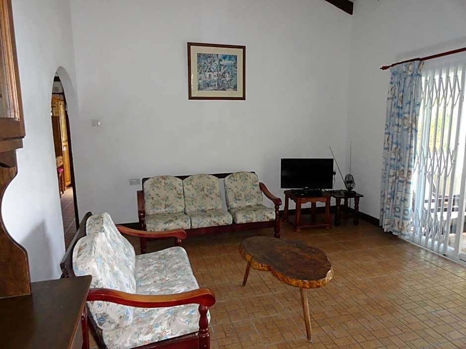 Lazare Picault Hotel