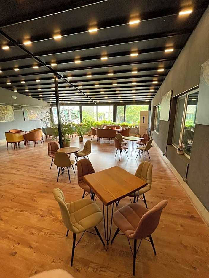 Terra Europe Brontes Hotel