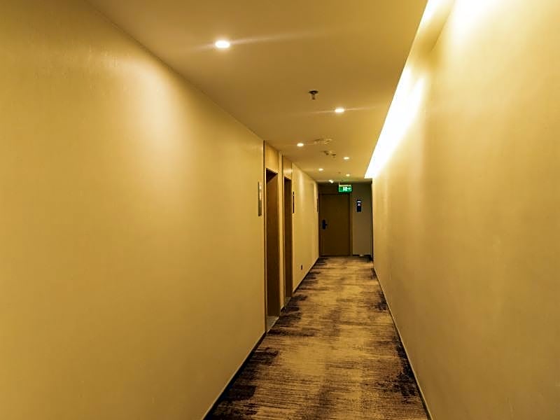 Greentree Eastern Linyi Airport Hotel