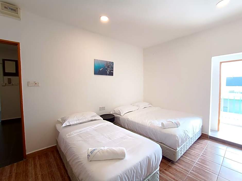 Shoreline Guesthouse – Semporna, CA