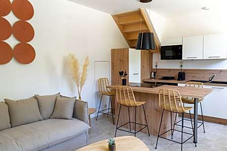 One-Bedroom Apartment with Garden View
