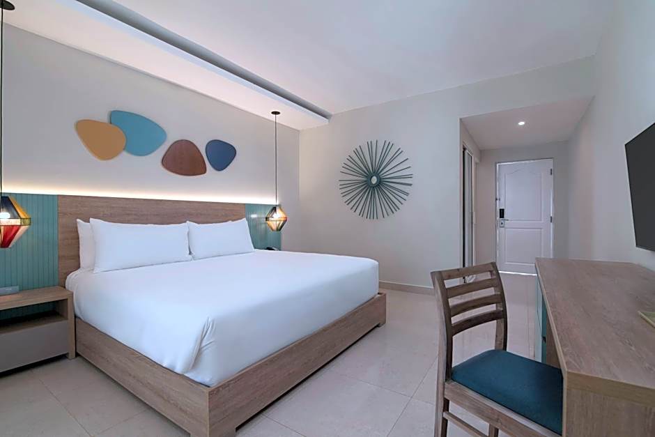 Wyndham Alltra Samana All Inclusive Resort