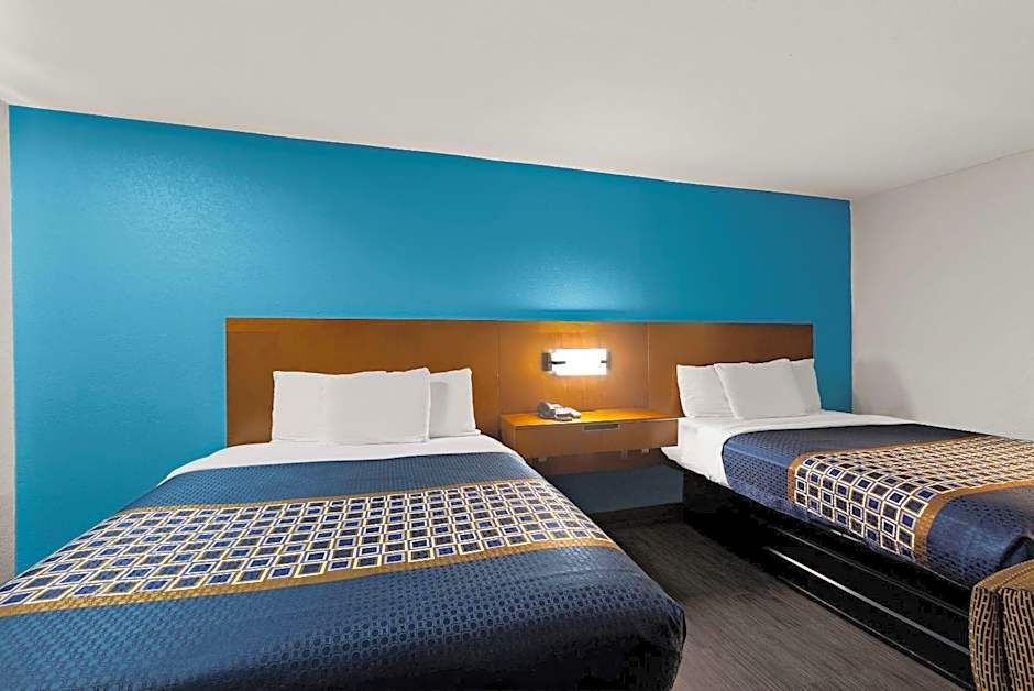 Rodeway Inn Commerce