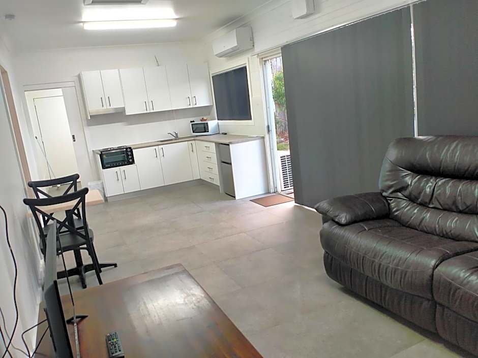 Australian Motor Home Tourist Park Twelve Mile Creek