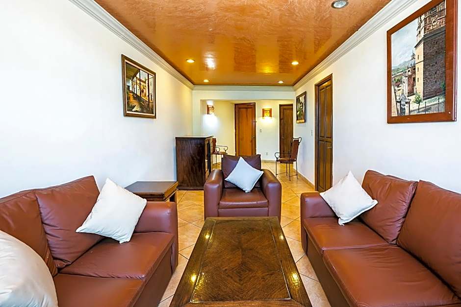 Hotel Casa del Virrey & Suites