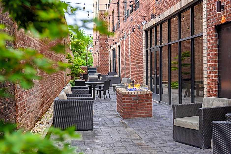 Courtyard by Marriott Winston Salem Downtown