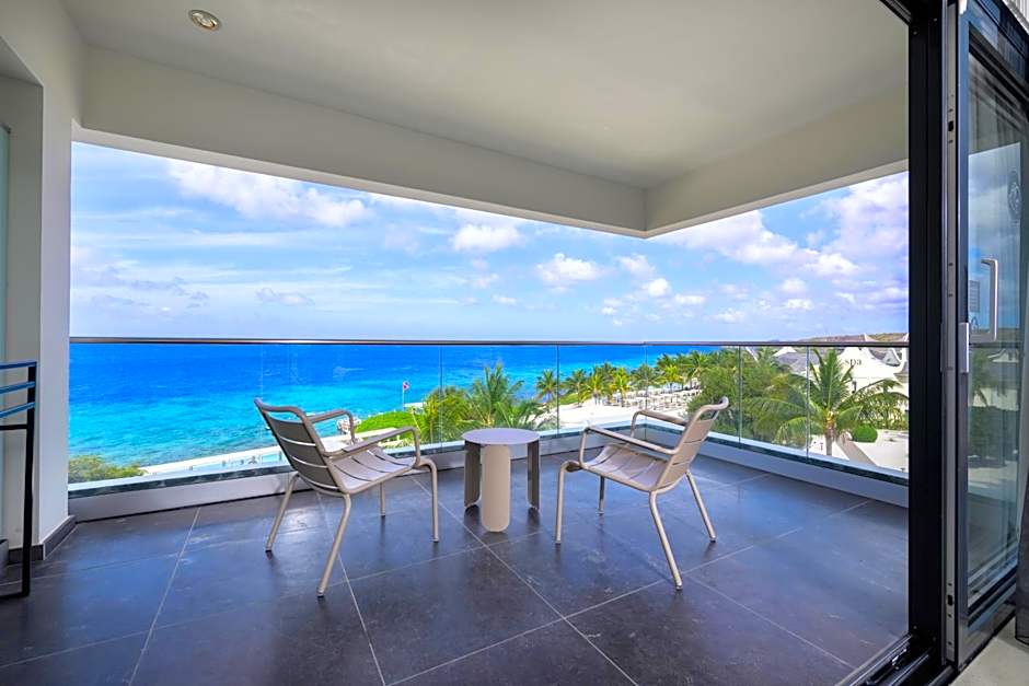 Papagayo Beach Hotel