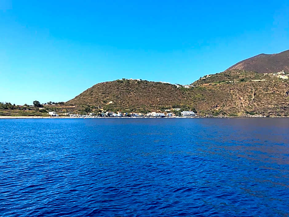 Da Nino sul mare Filicudi