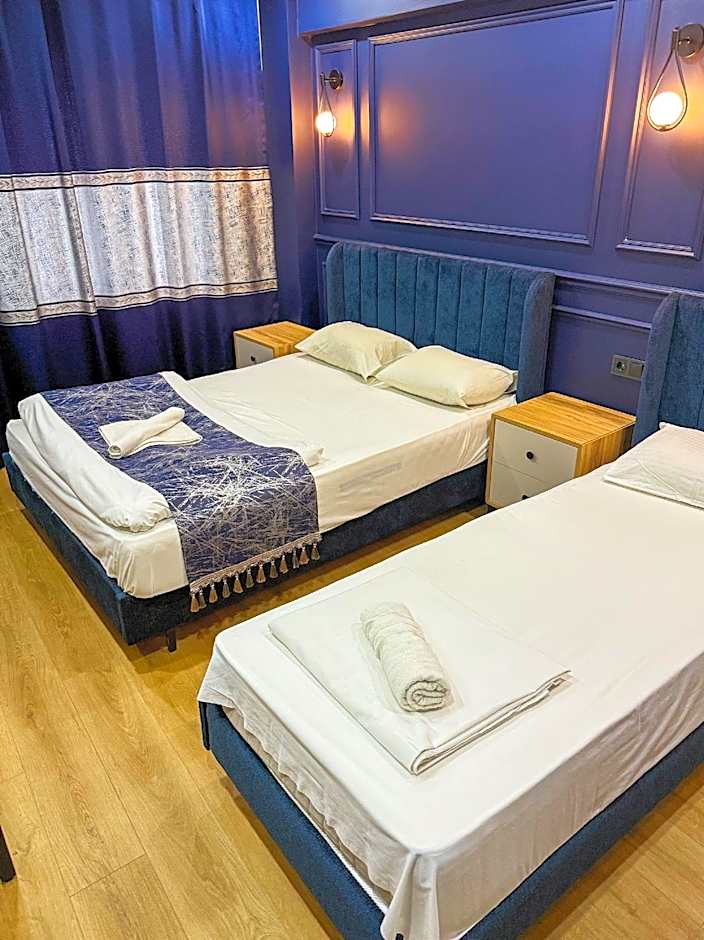 The Reina Hotel