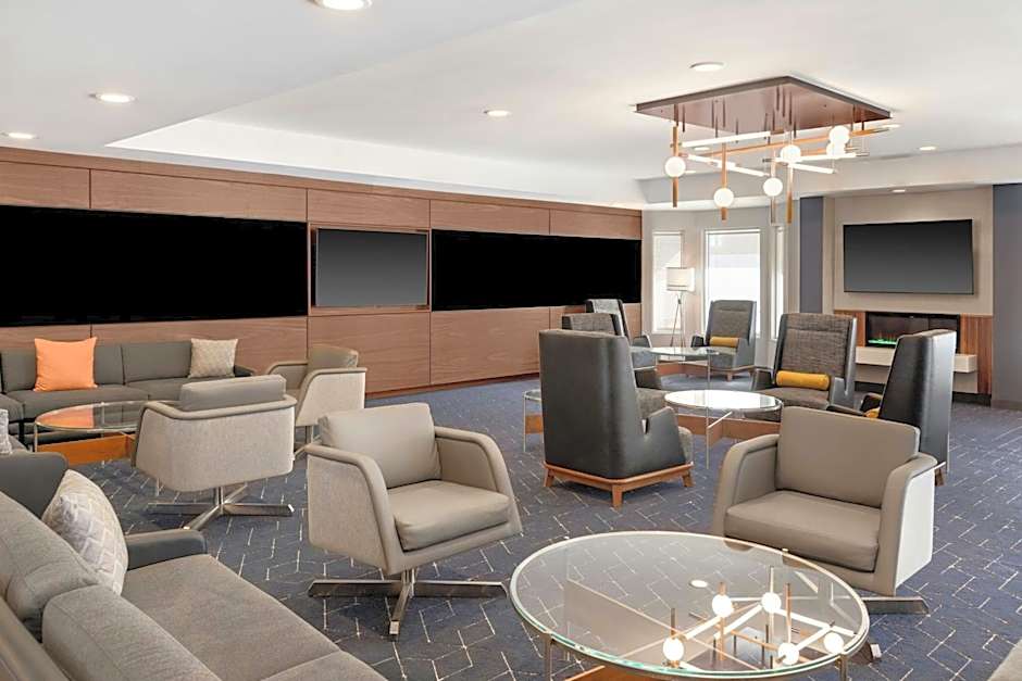 Courtyard by Marriott Cleveland Airport South