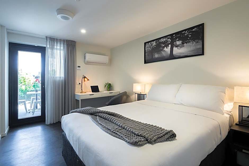 Ascot Budget Inn & Residences