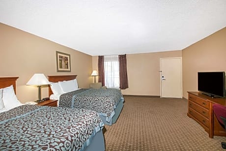 2 Double Beds Non-Smoking