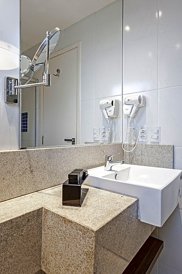 BRUT by Slaviero Hotéis