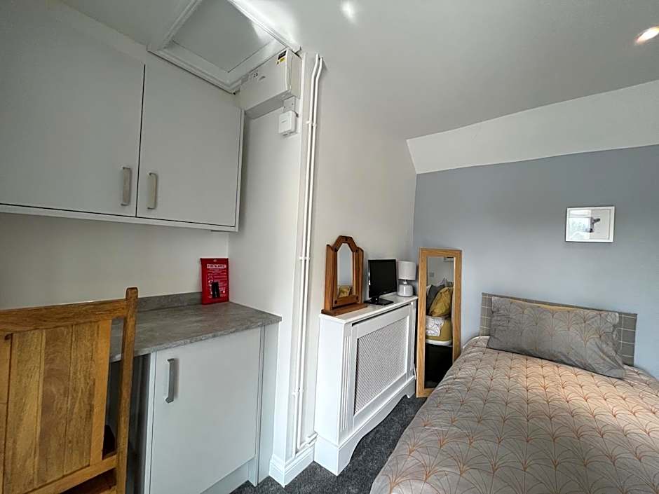 The Ship Inn - Self Catering Accommodation