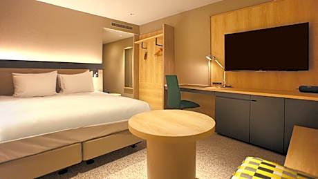 1 Queen Premium High Floor