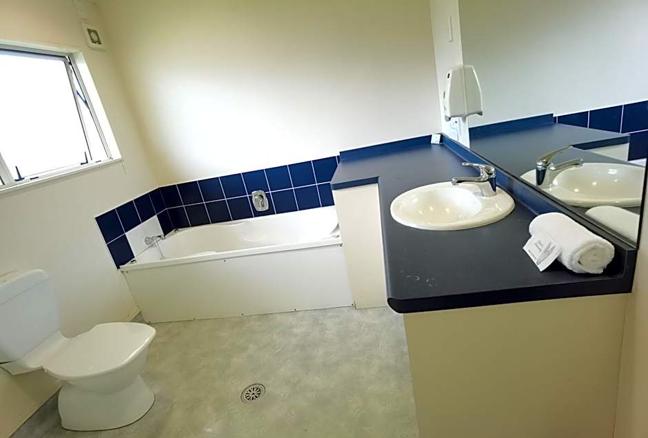 Harringtons Motor Lodge