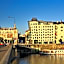 Dancing House hotel - Tančící dům