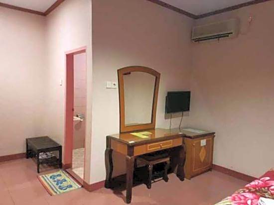 Hotel Parewisata