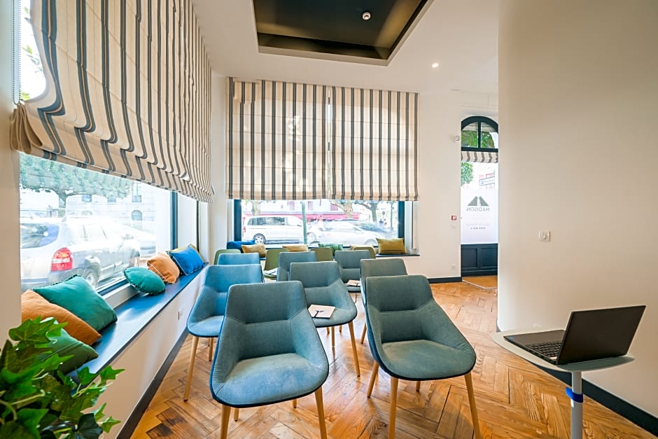 MADISON Saint Jean de Luz - Handwritten Collection