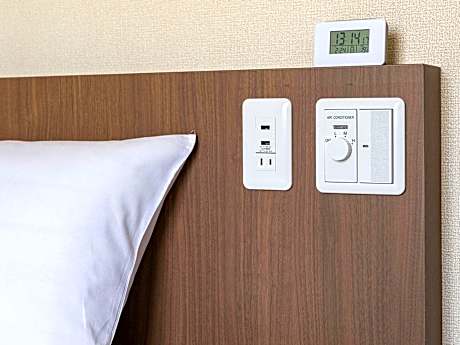 Single Room - Smoking