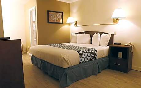 Coratel Inn & Suites by Jasper McCook
