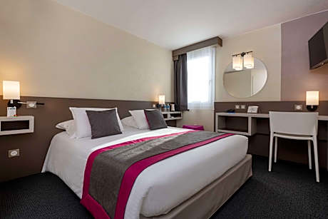 Standard Room - 1 Double Bed