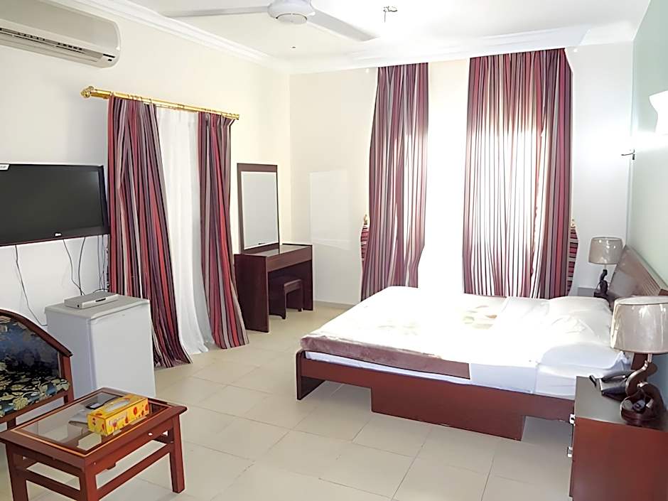 Sahara Hotel Apartment
