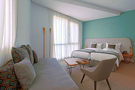 Superior Room - 2 Single Beds 1 Sofa Bed