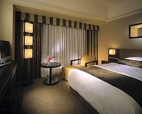 Small Double Room - Non-Smoking