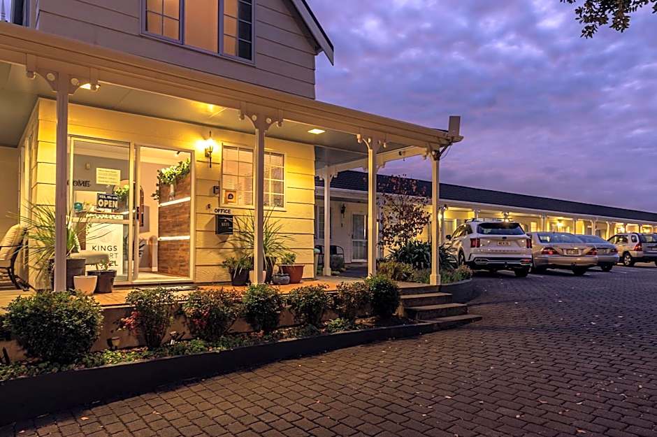 Kings Court Motel