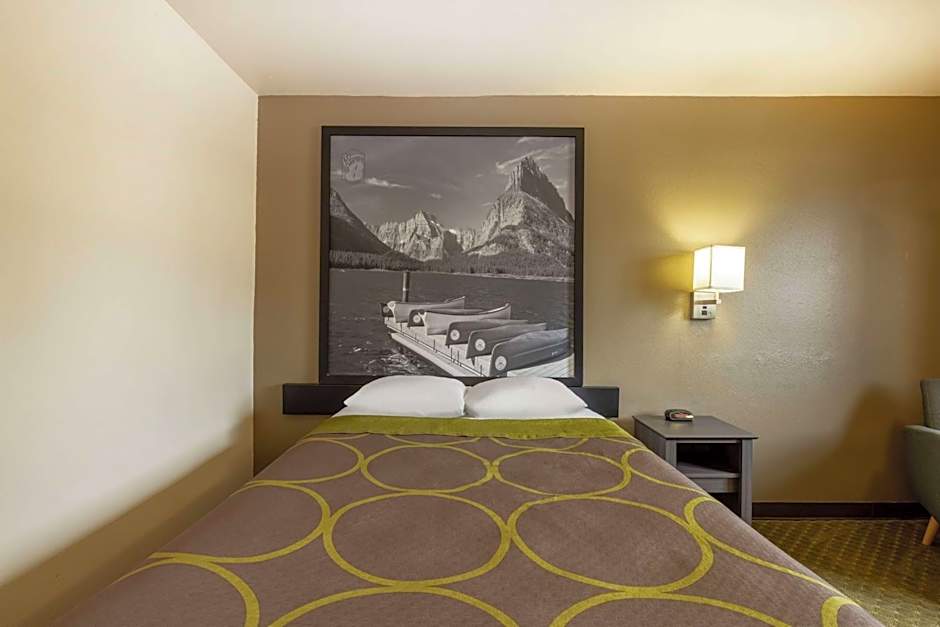 Super 8 by Wyndham Butte MT